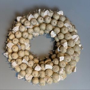 12” white wreath